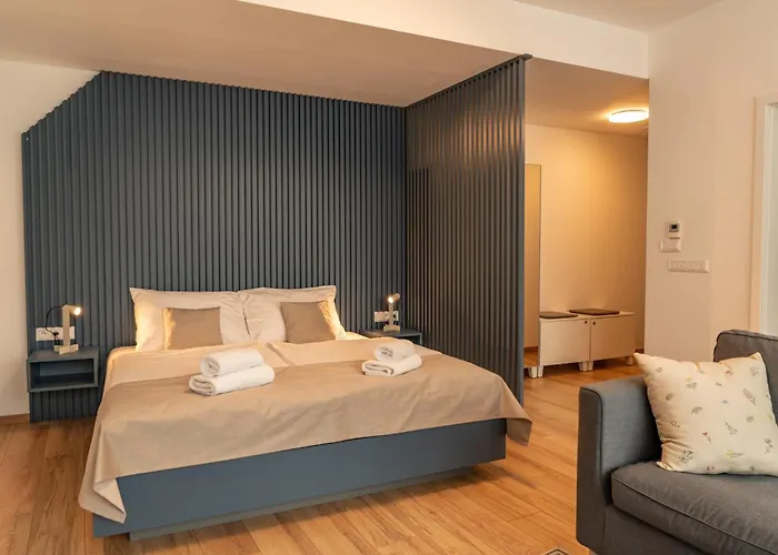 Apartament P23 *